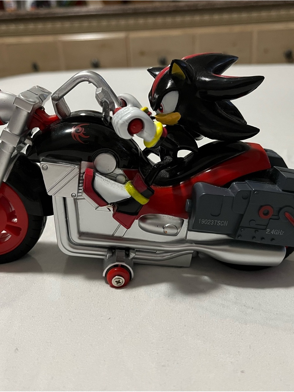 Shadow Figure with remote control Red & Black Motorcycle